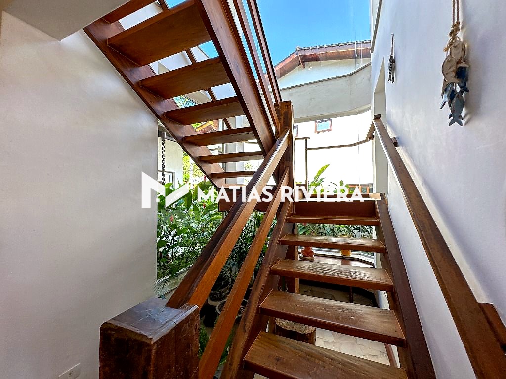 Escadas para segundo pavimento