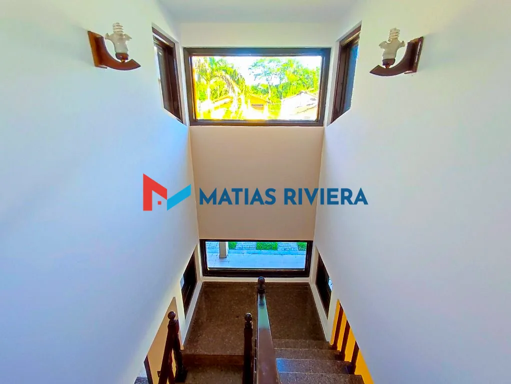 Escadas para segundo pavimento