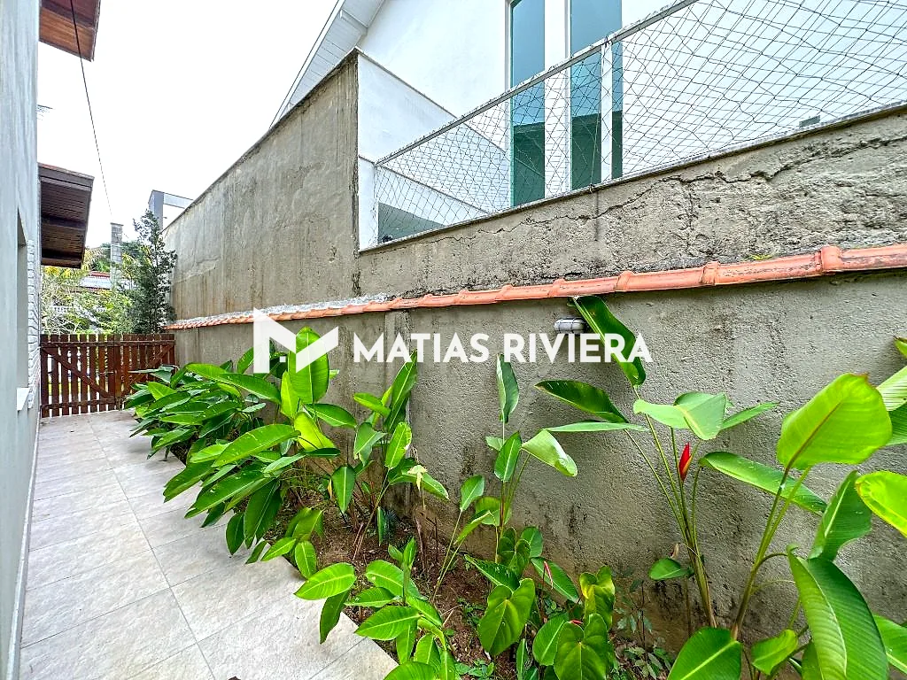 Entrada lateral