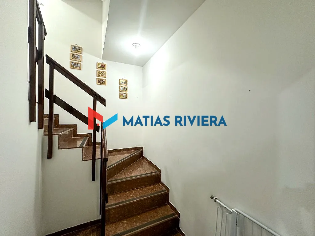 Escadas para segundo pavimento